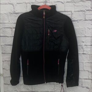 New Balance zip up Jacket with pockets color black and pink size S/small